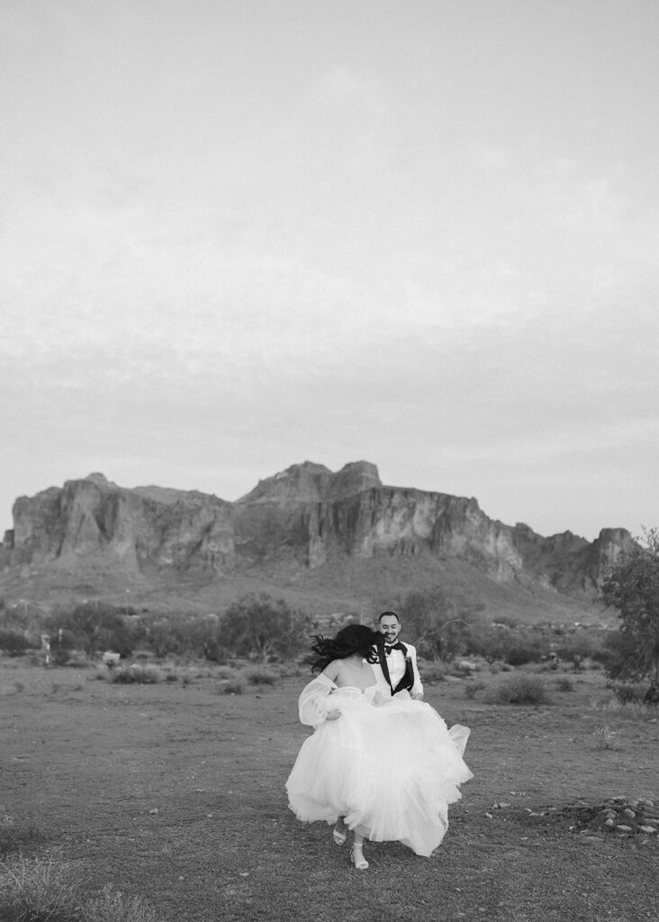 Desert bride and groom photos in Arizona