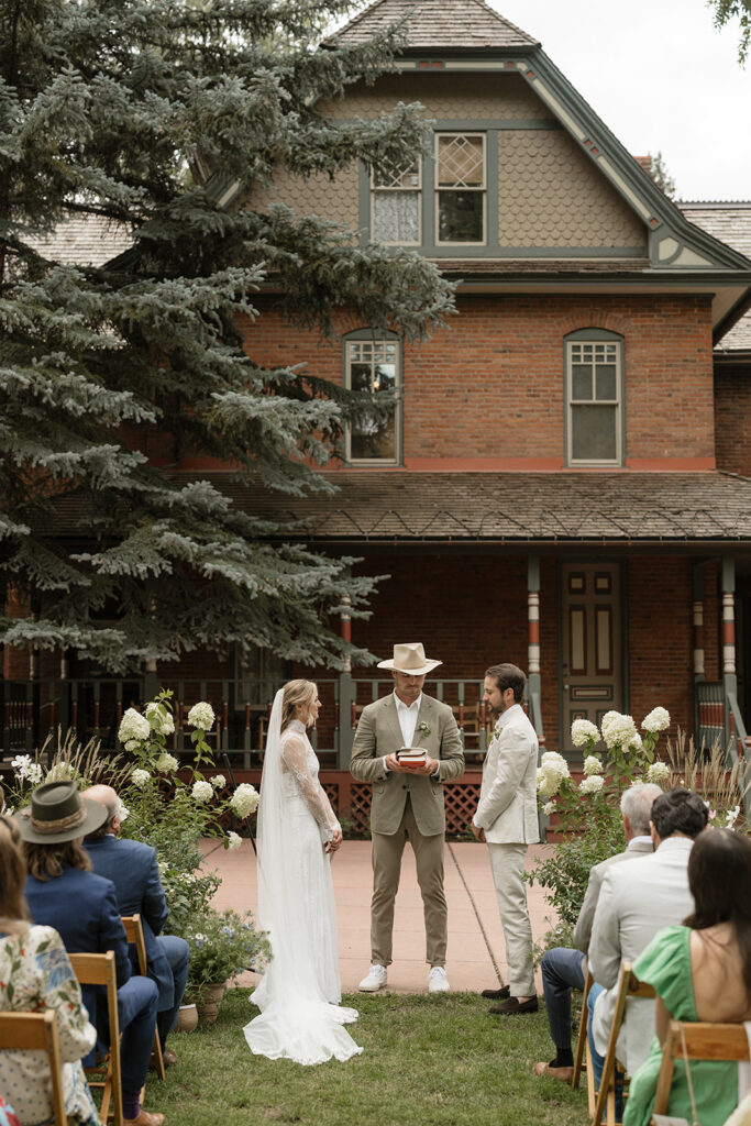 Coastal cowgirl inspired wedding ceremony at Wheeler Stallard Museum