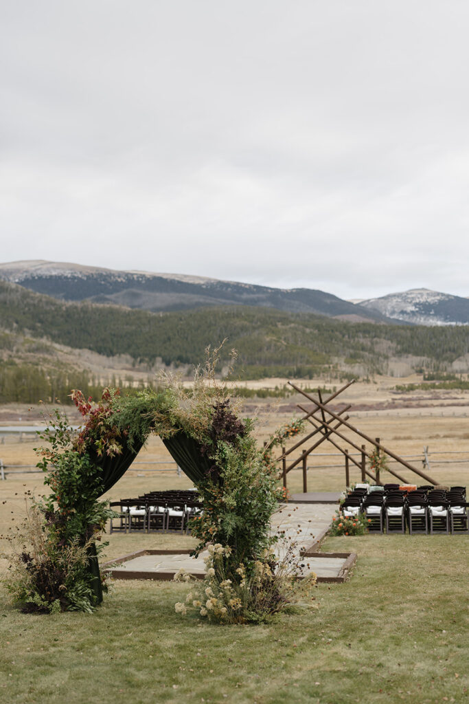 Devil's Thumb Ranch fall wedding ceremony details
