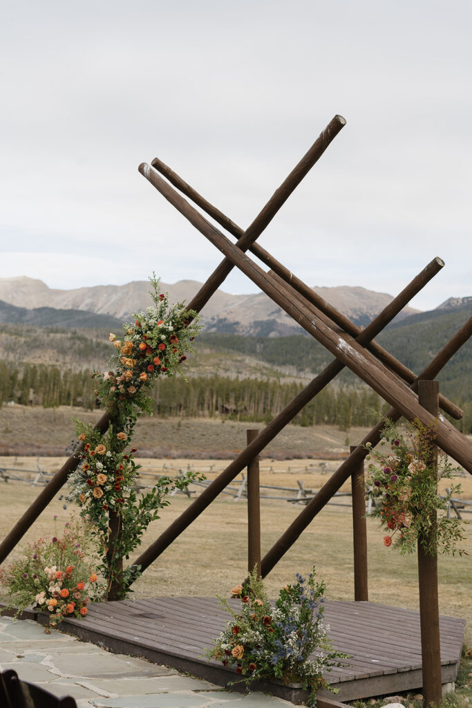 Devil's Thumb Ranch fall wedding ceremony details