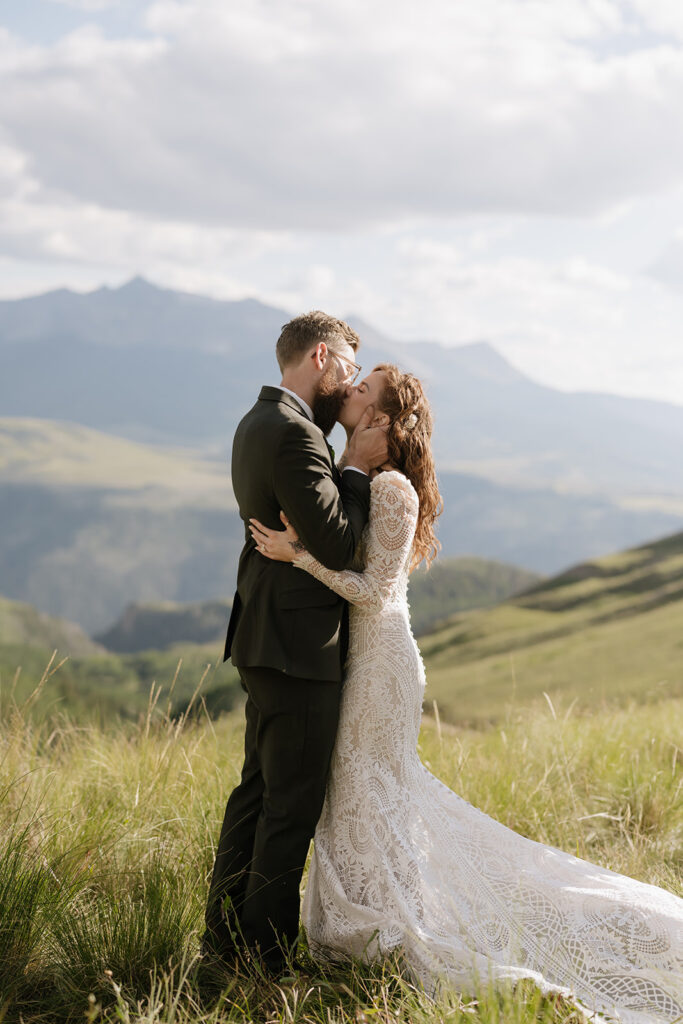 Colorado mountain wedding ceremony in Telluride